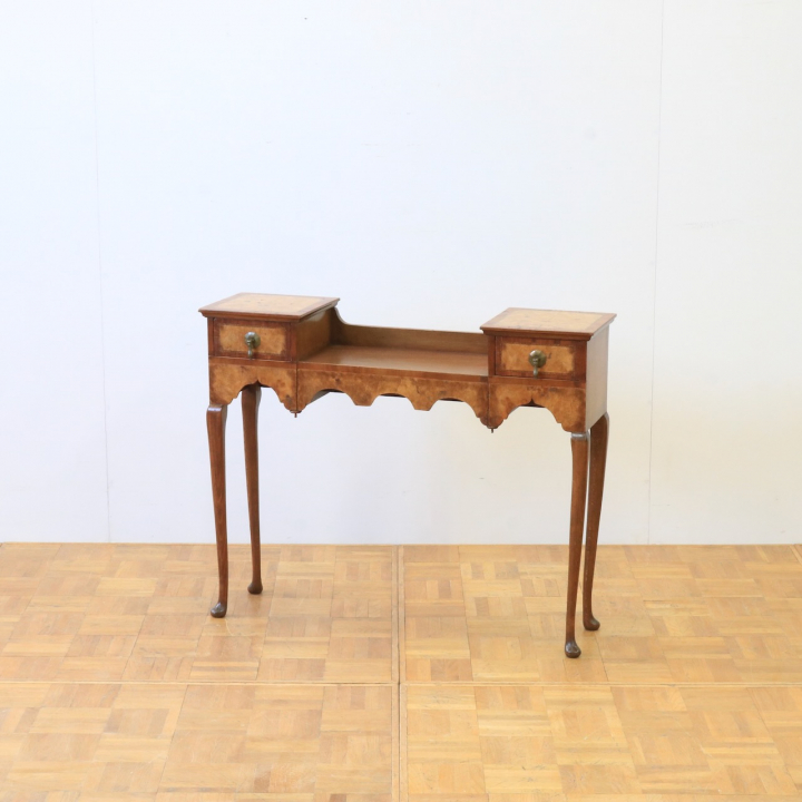 コンソールテーブル