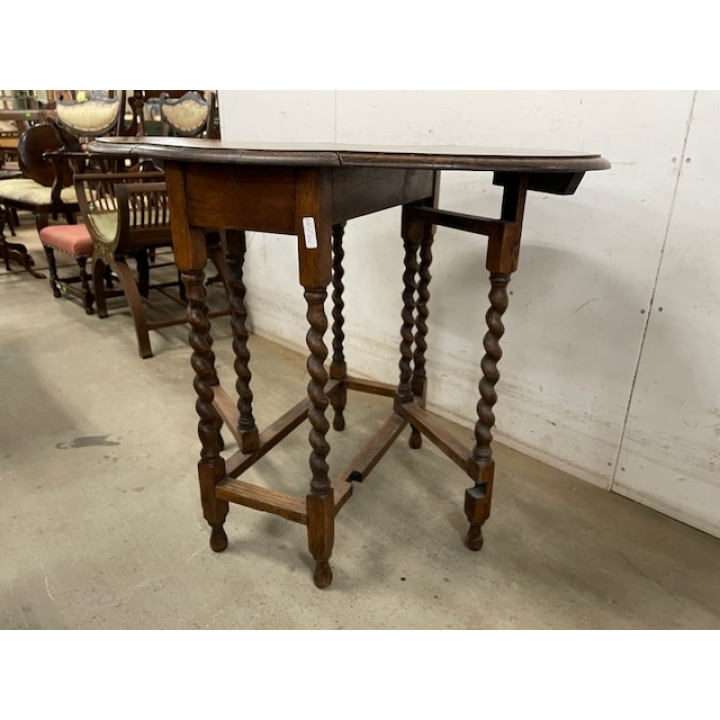 ゲートレッグテーブル