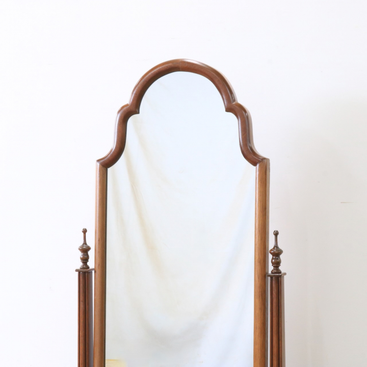 シュバルミラー