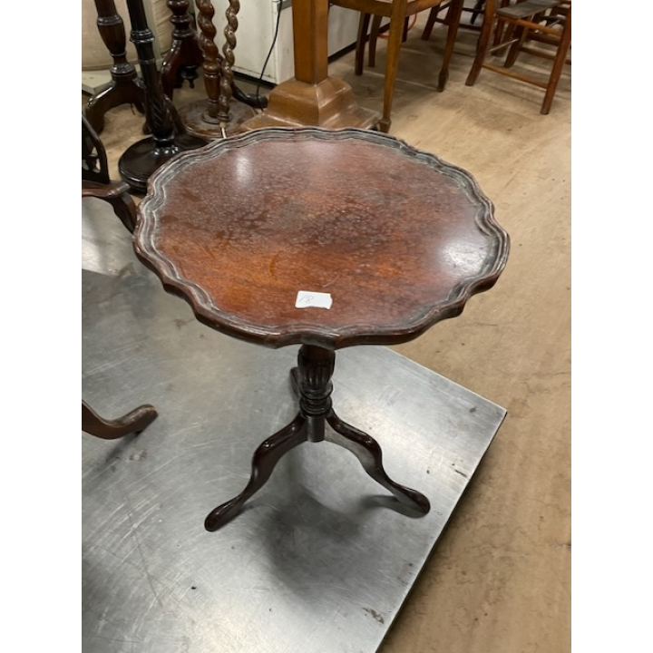 ワインテーブル　