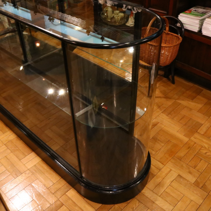 ショップキャビネット