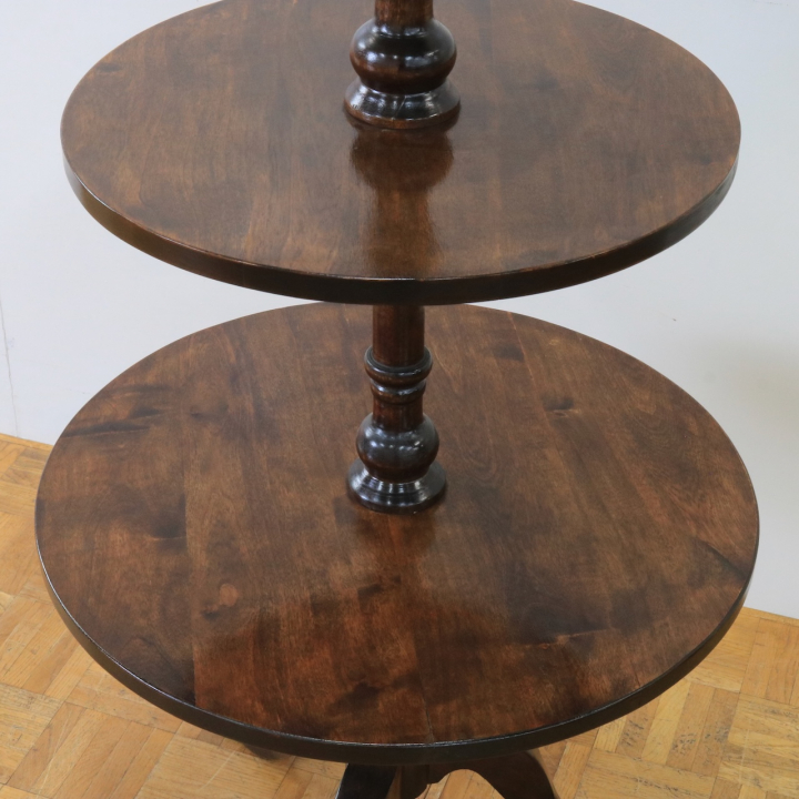 ダムウェイターテーブル