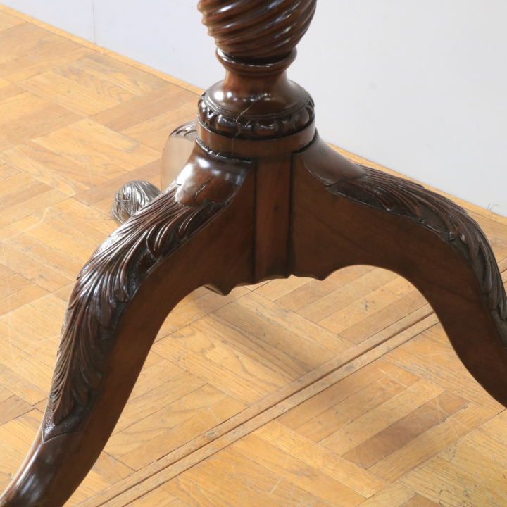 ティーテーブル