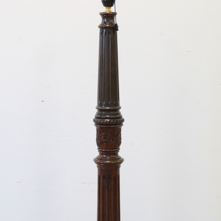 フロアスタンド