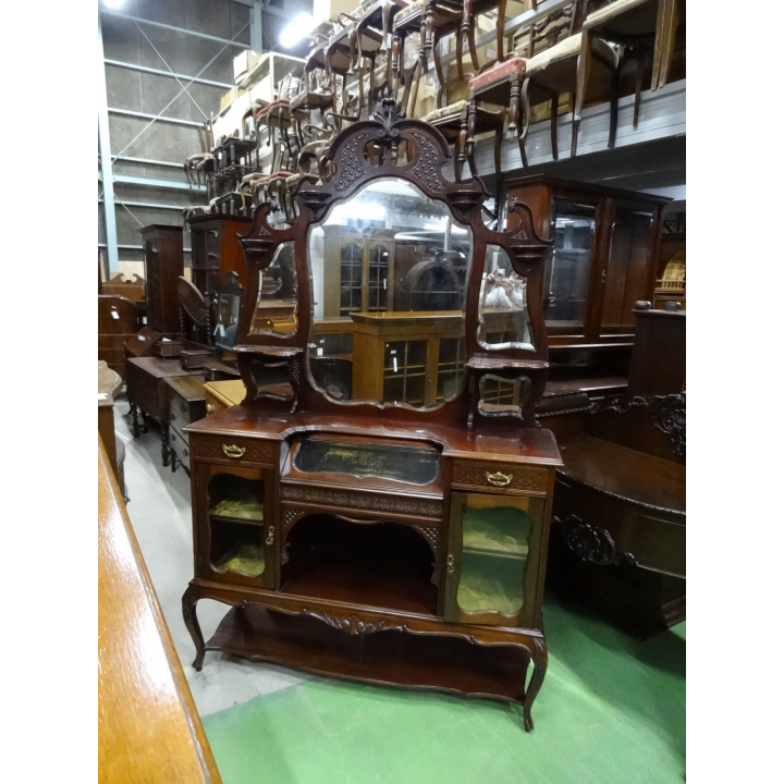 パーラーキャビネット