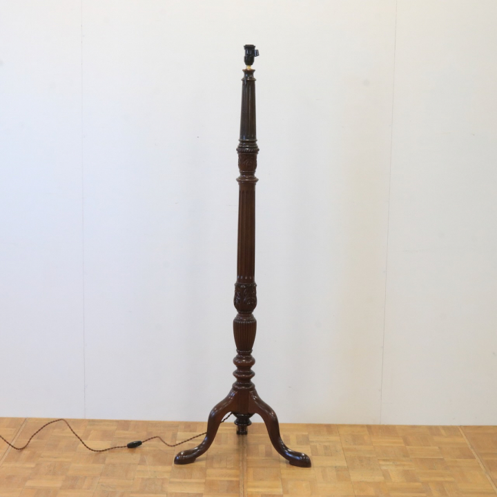 フロアスタンド