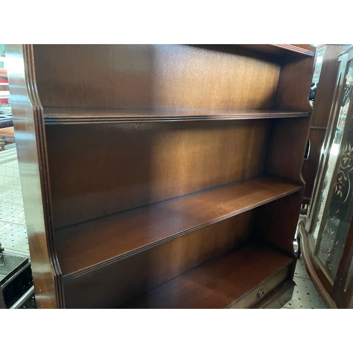  ブックシェルブス