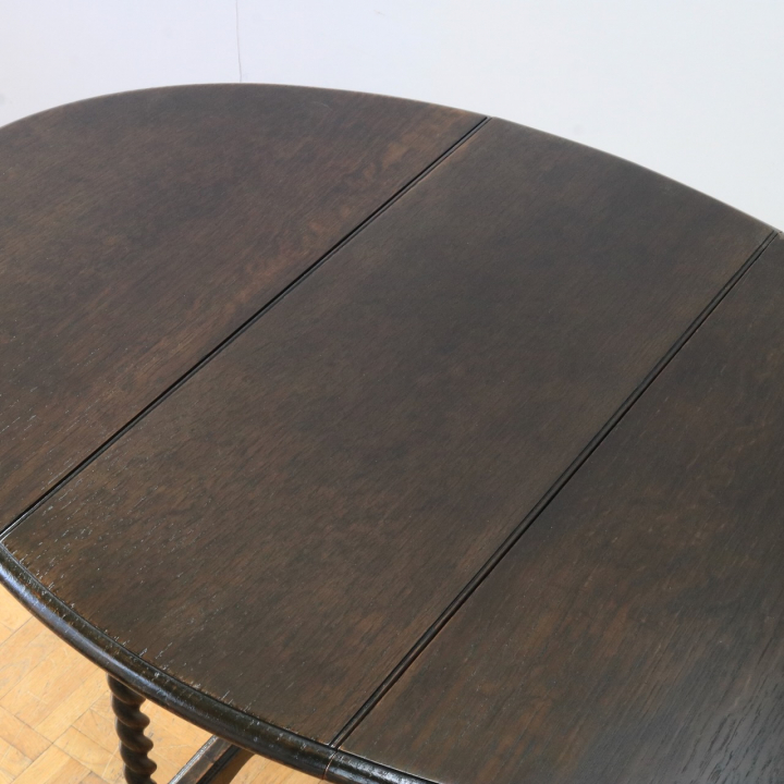 ドロップリーフテーブル