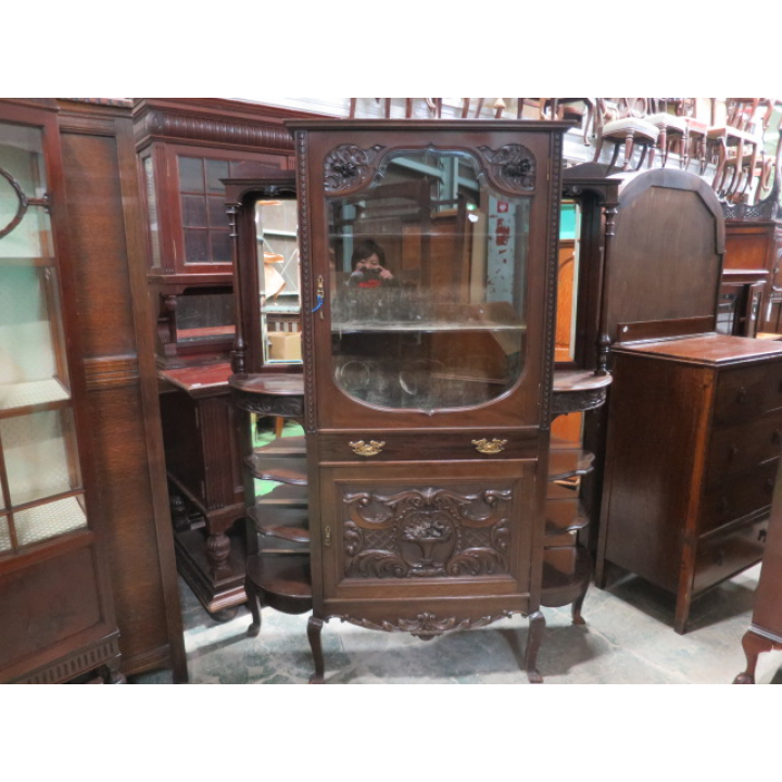 パーラーキャビネット