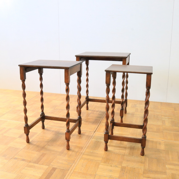 ネストオブテーブルズ