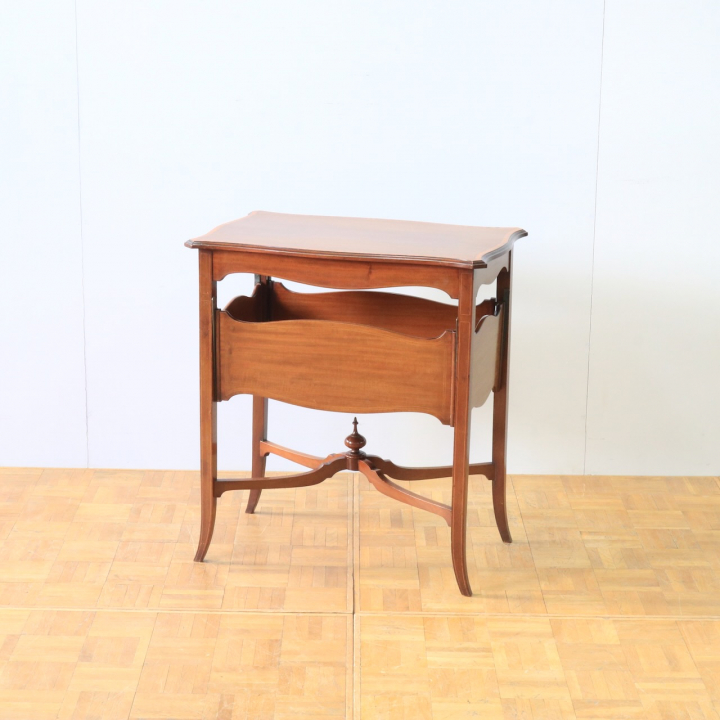 サイドテーブル　