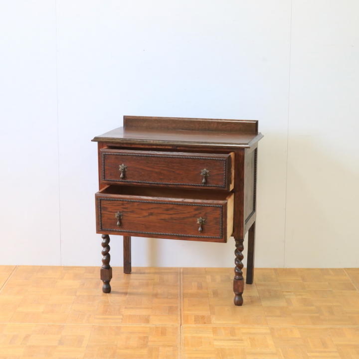 チェストオブドロワーズ