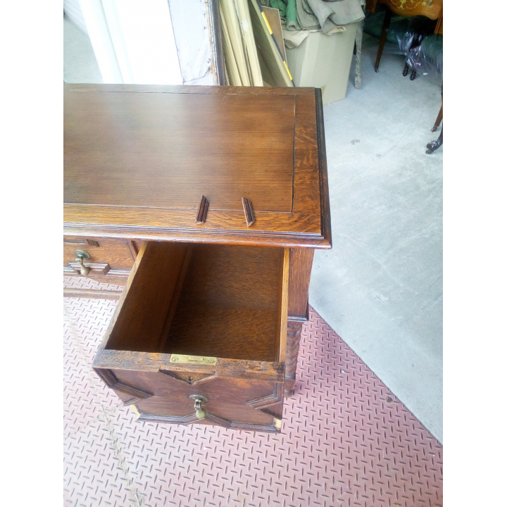 ライティングデスク