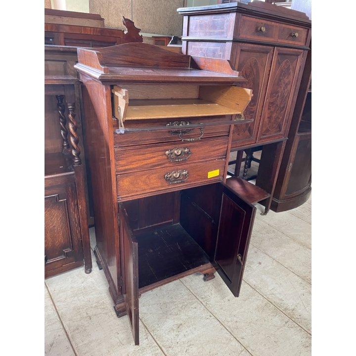 ミュージックキャビネット