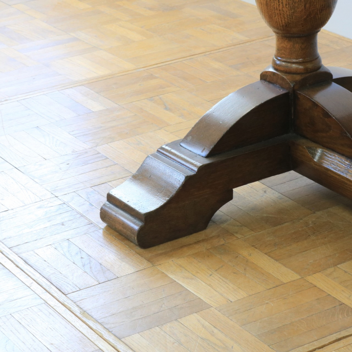 ドローリーフテーブル