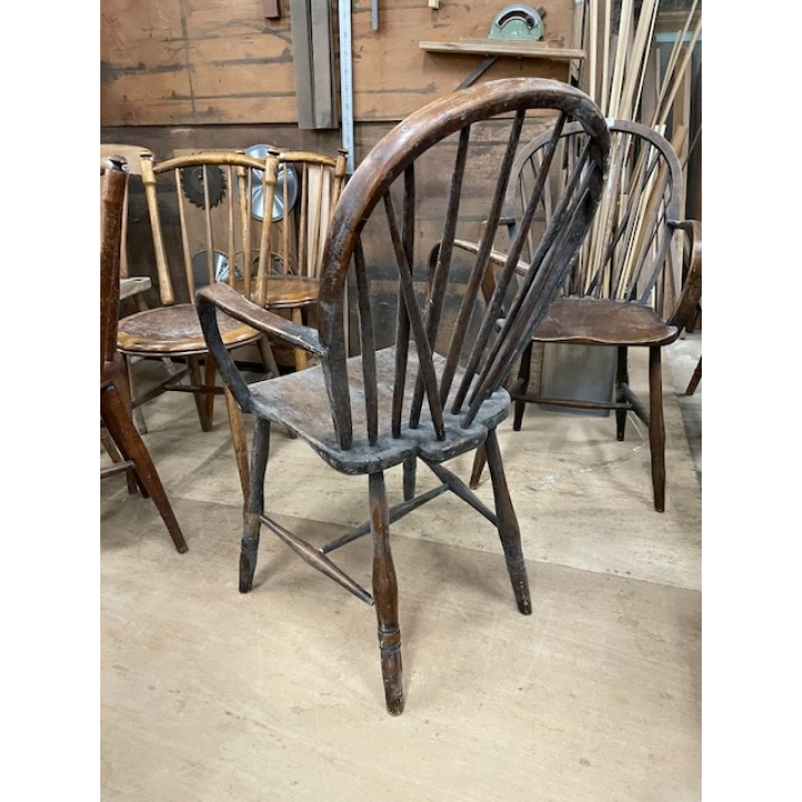 アームチェアー