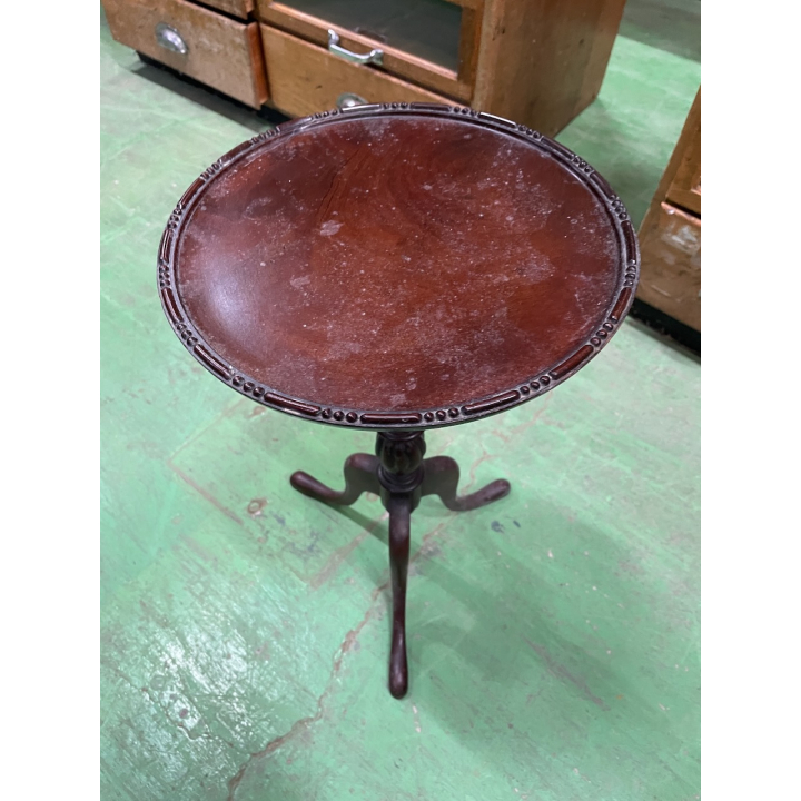 ワインテーブル　