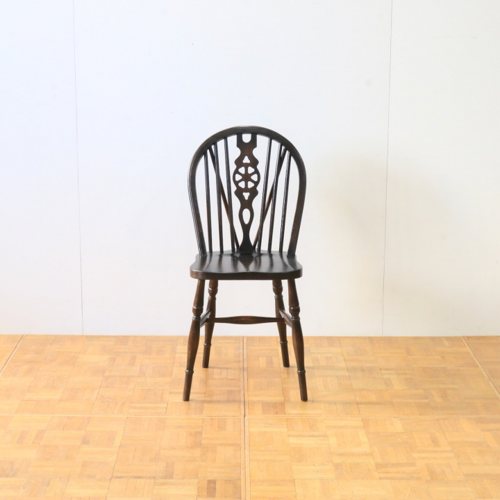 スピンドルチェアー