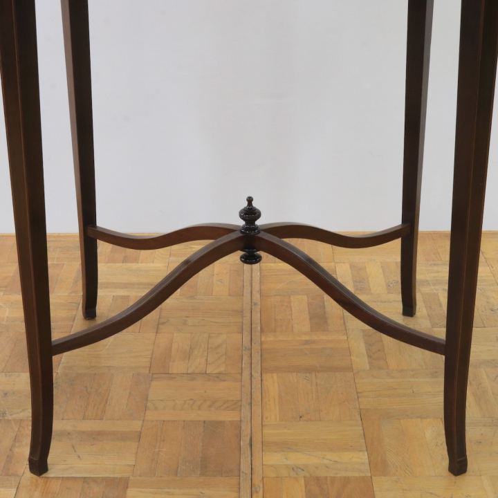 オケージョナルテーブル