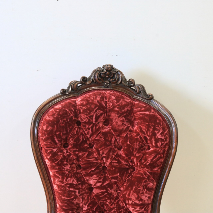 ナーシングチェアー