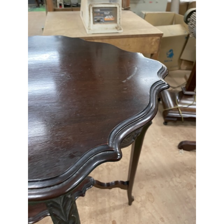 ティーテーブル