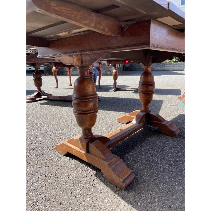 ドローリーフテーブル