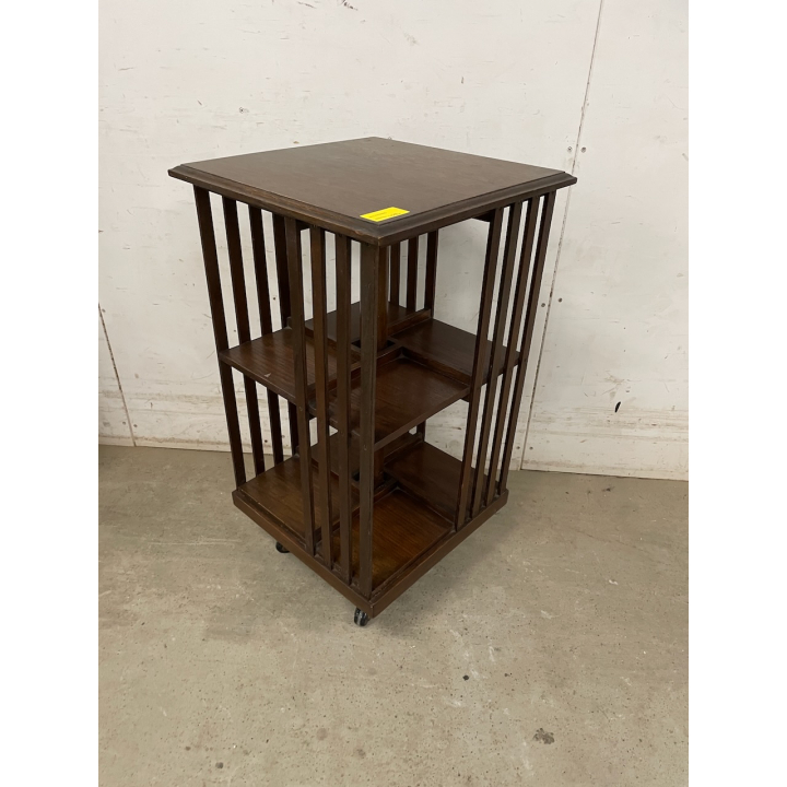  リボルビングブックケース