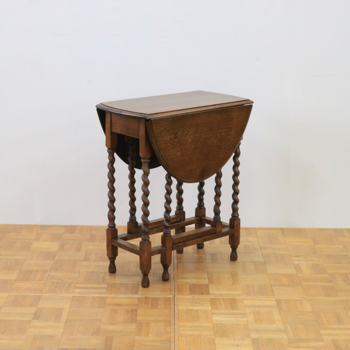 ゲートレッグテーブル