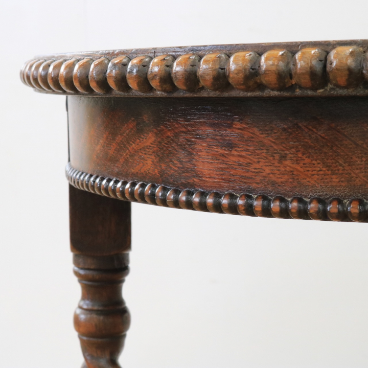 オケージョナルテーブル