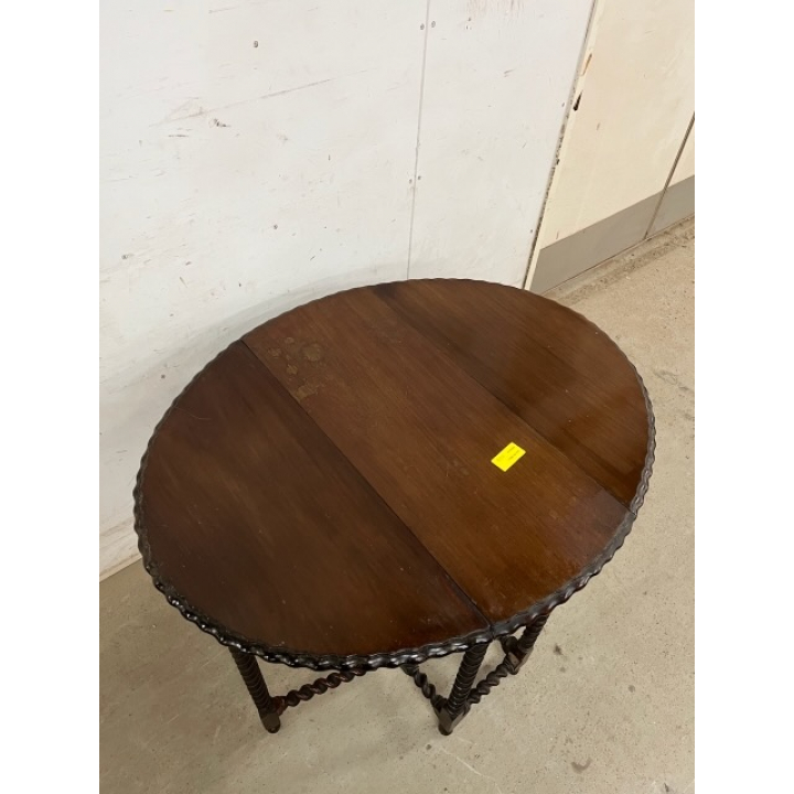 ゲートレッグテーブル