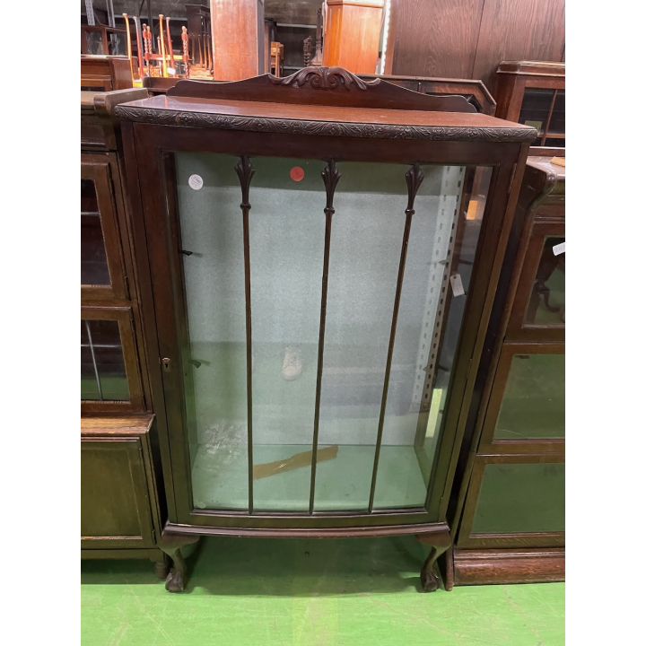 グラスキャビネット