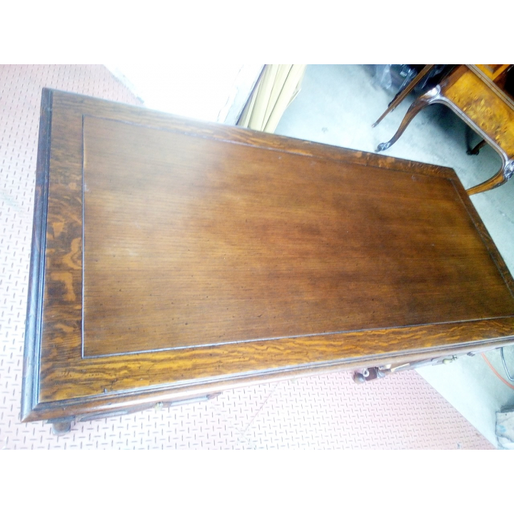 ライティングデスク