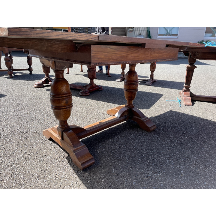 ドローリーフテーブル