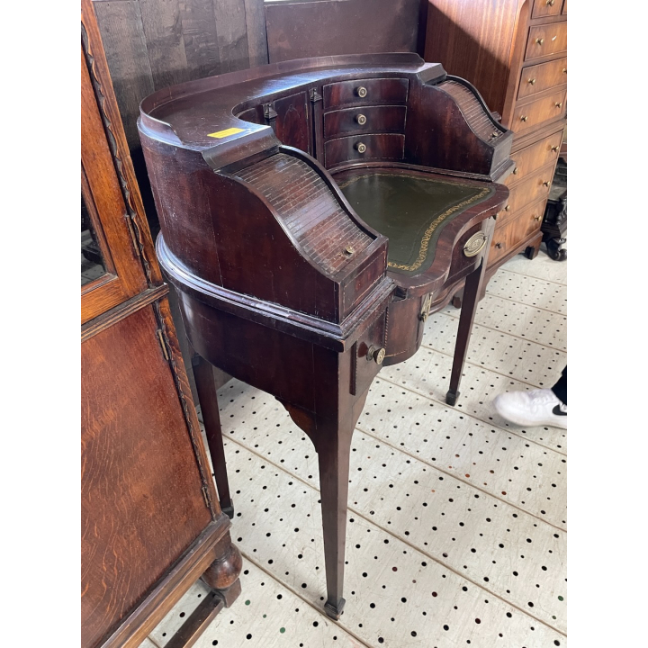 ライティングデスク