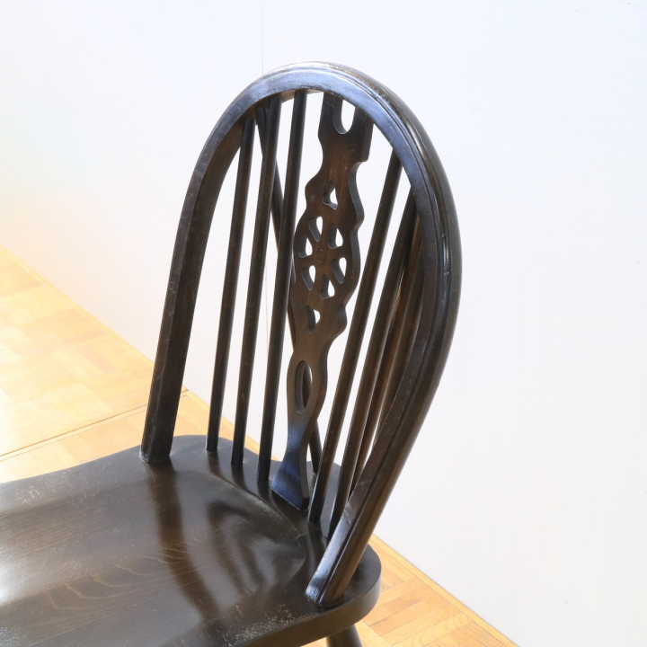 スピンドルチェアー