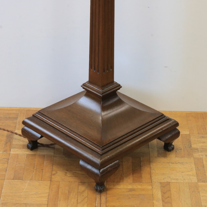 フロアスタンド