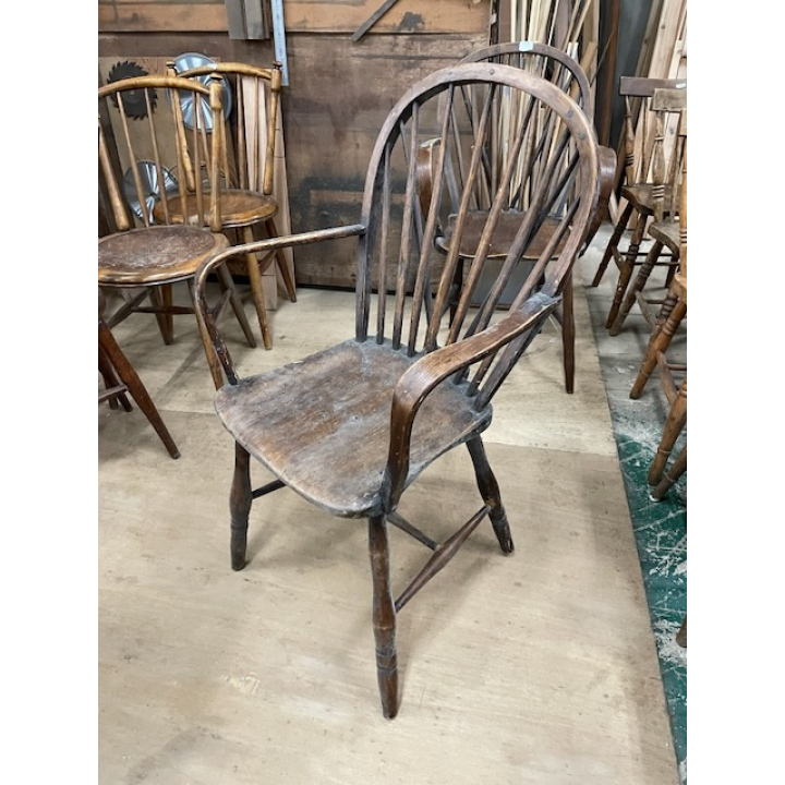 アームチェアー