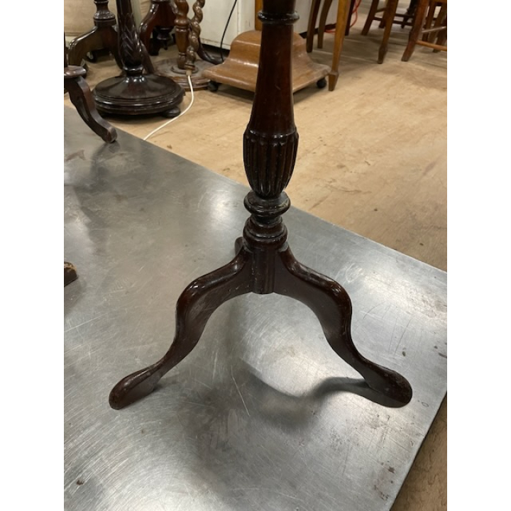 ワインテーブル　