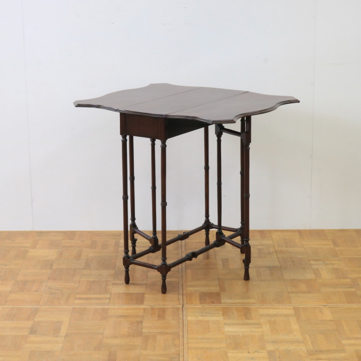 ゲートレッグテーブル　