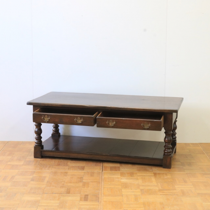 コーヒーテーブル